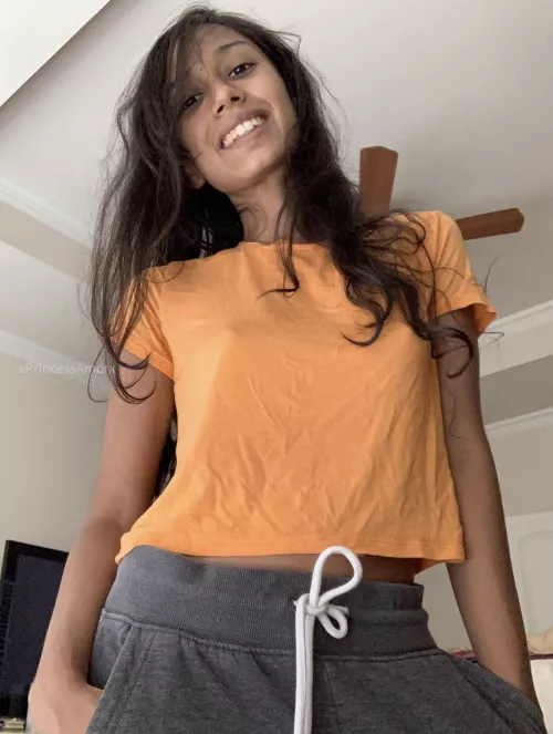 Messy hair and no bra! by xprincessamorx