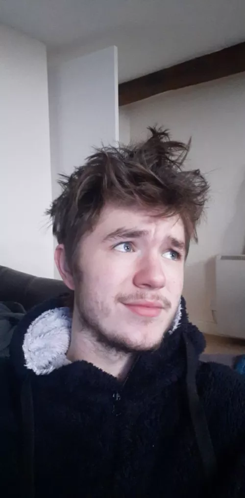 Messy hair vibes 😜 by BrbMakingACuppaT