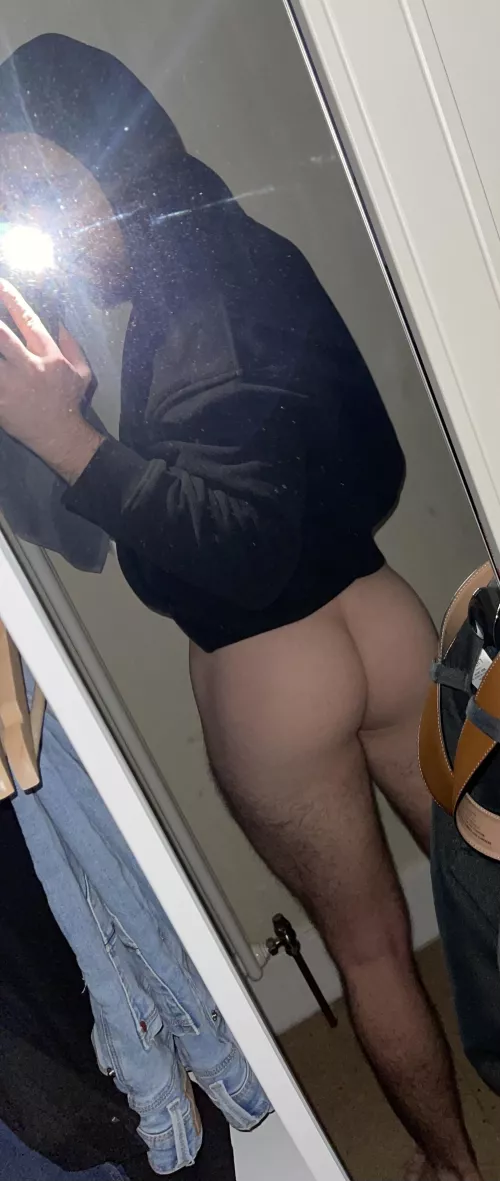 Messy room, tidy cheeks by kevb1998000