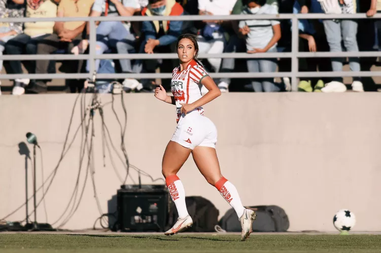 Mexican Soccer player. Nicole Teja by fangfangclub