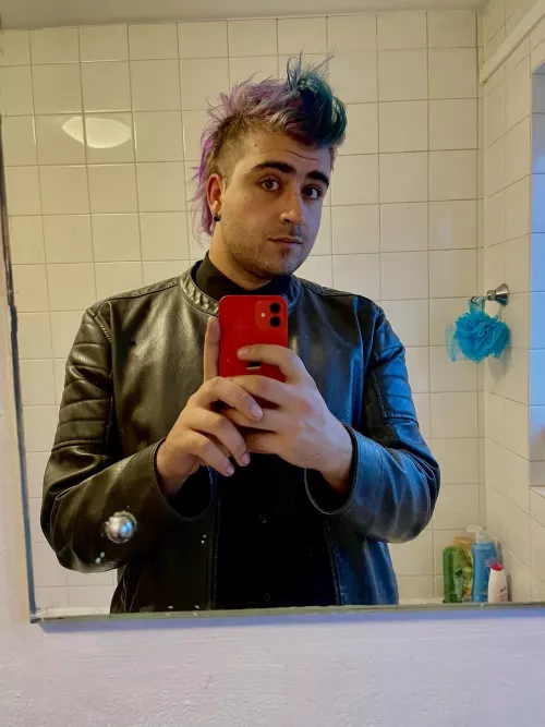 MFW I buy hairspray and it says strong hold and then it actually is strong hold and not just a lie by Kiel297