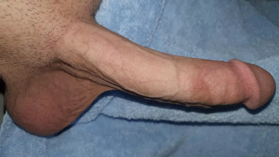 Mhm. Give me a hand ? by johnkenny999