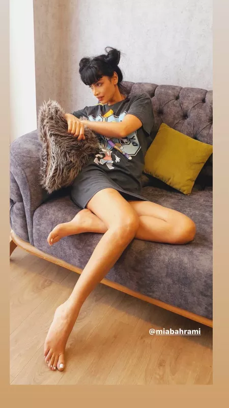 Mia Bahrami by BigJuice025