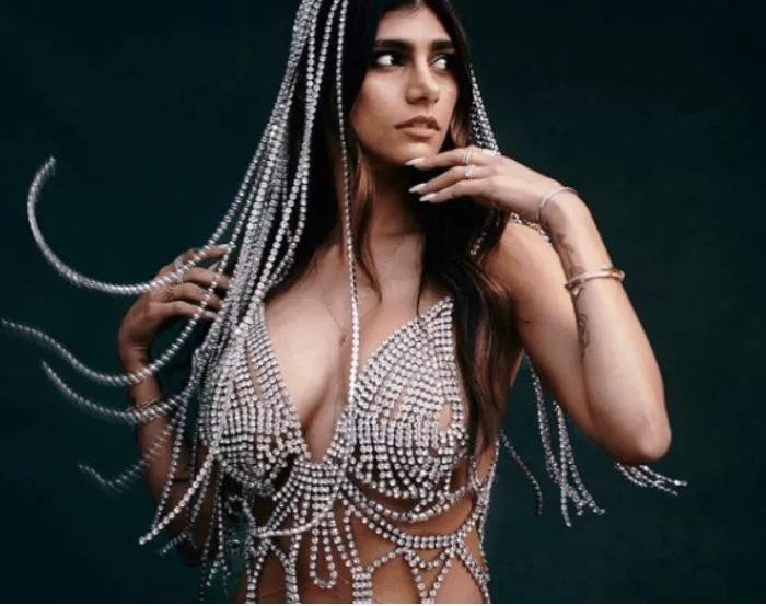 Mia Khalifa posted by 0rangeeAppeal