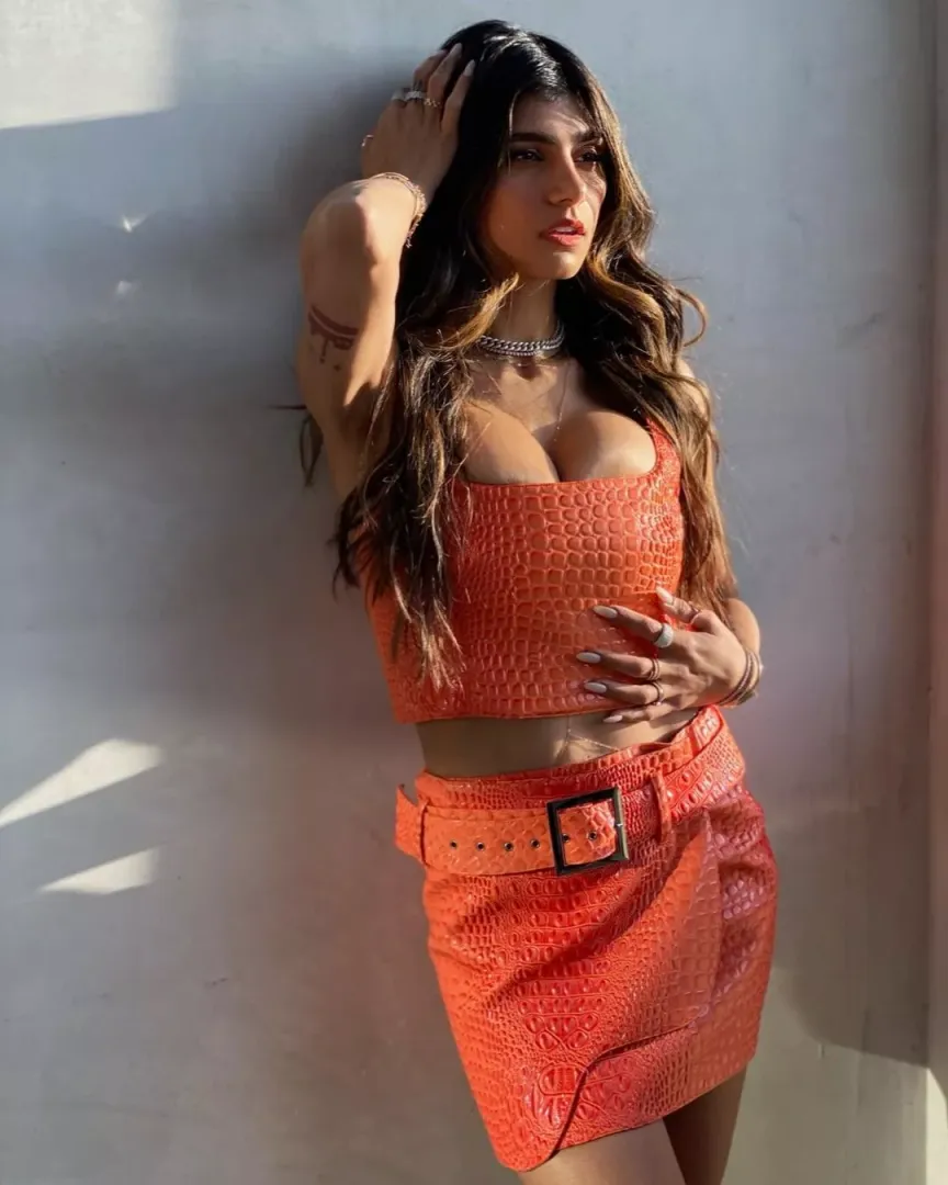 Mia Khalifa posted by jessilopez1