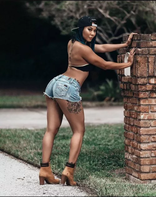 Mia Yim by xxtmoney619xx