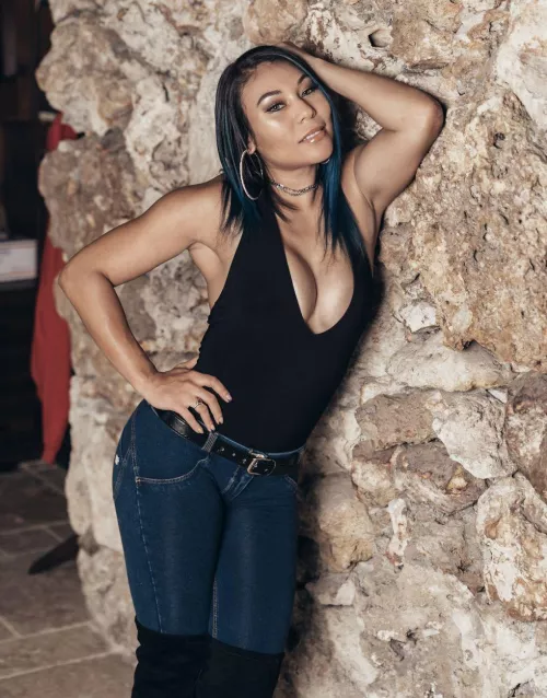 Mia Yim and her tits! by EasilyNSFW