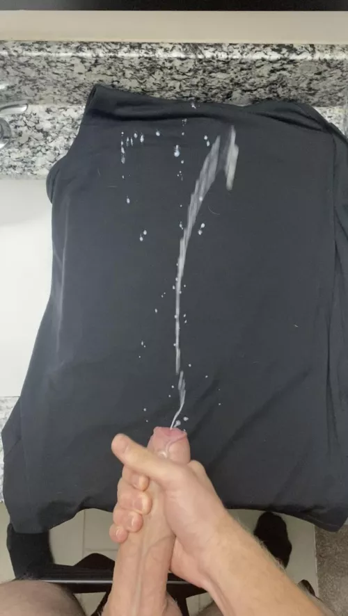 Mid air cumshot by Rent-23