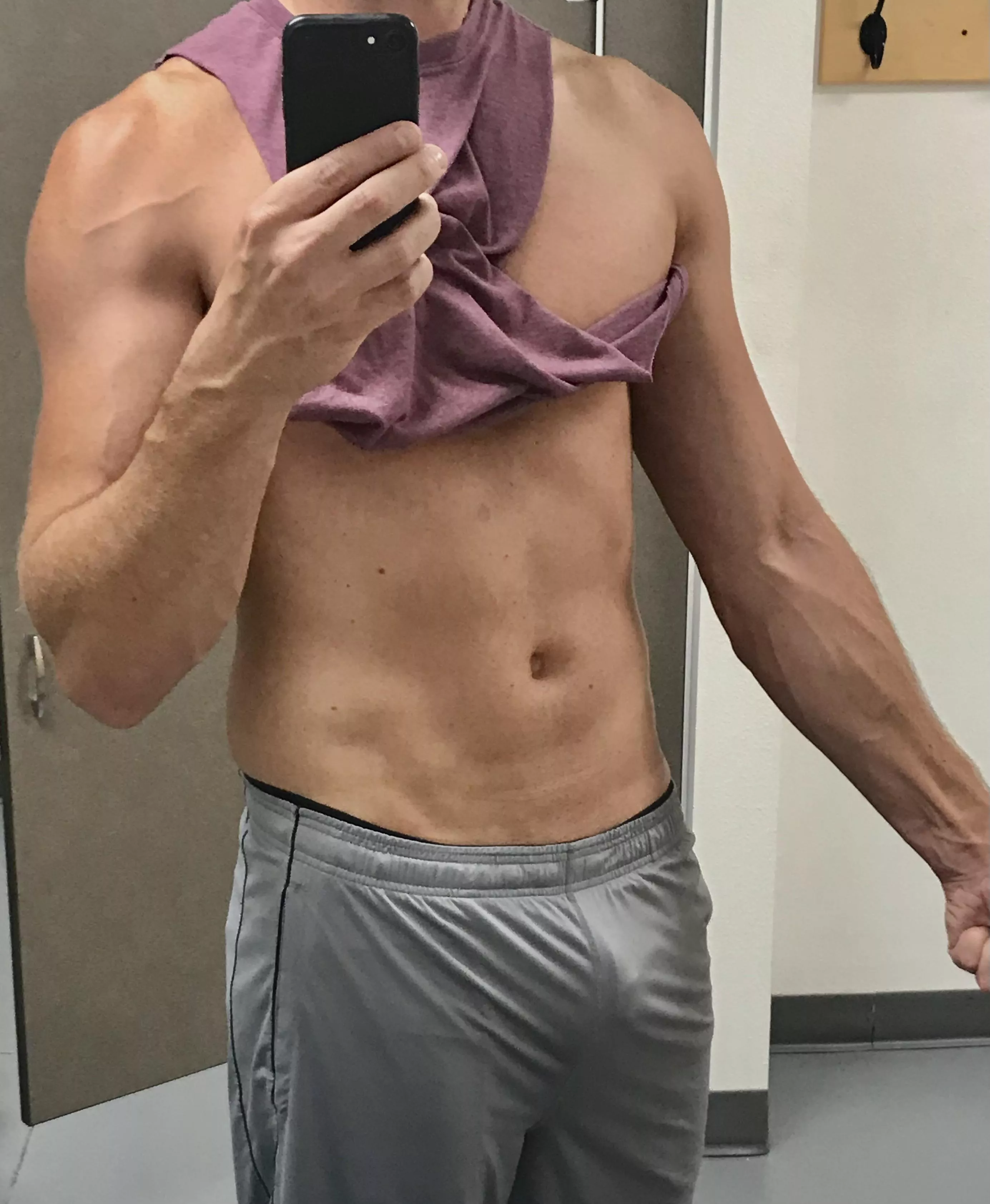 Mid gym half pump…on a back day posted by Standard_Donkey_8410