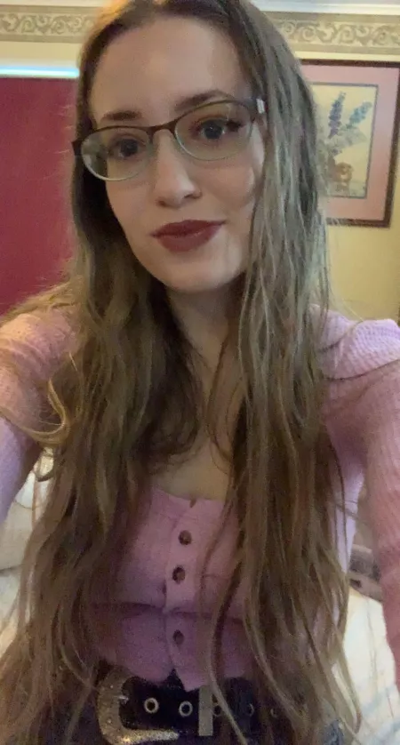 Mid-day selfie💗cause I’m Gen Z by Veerya19