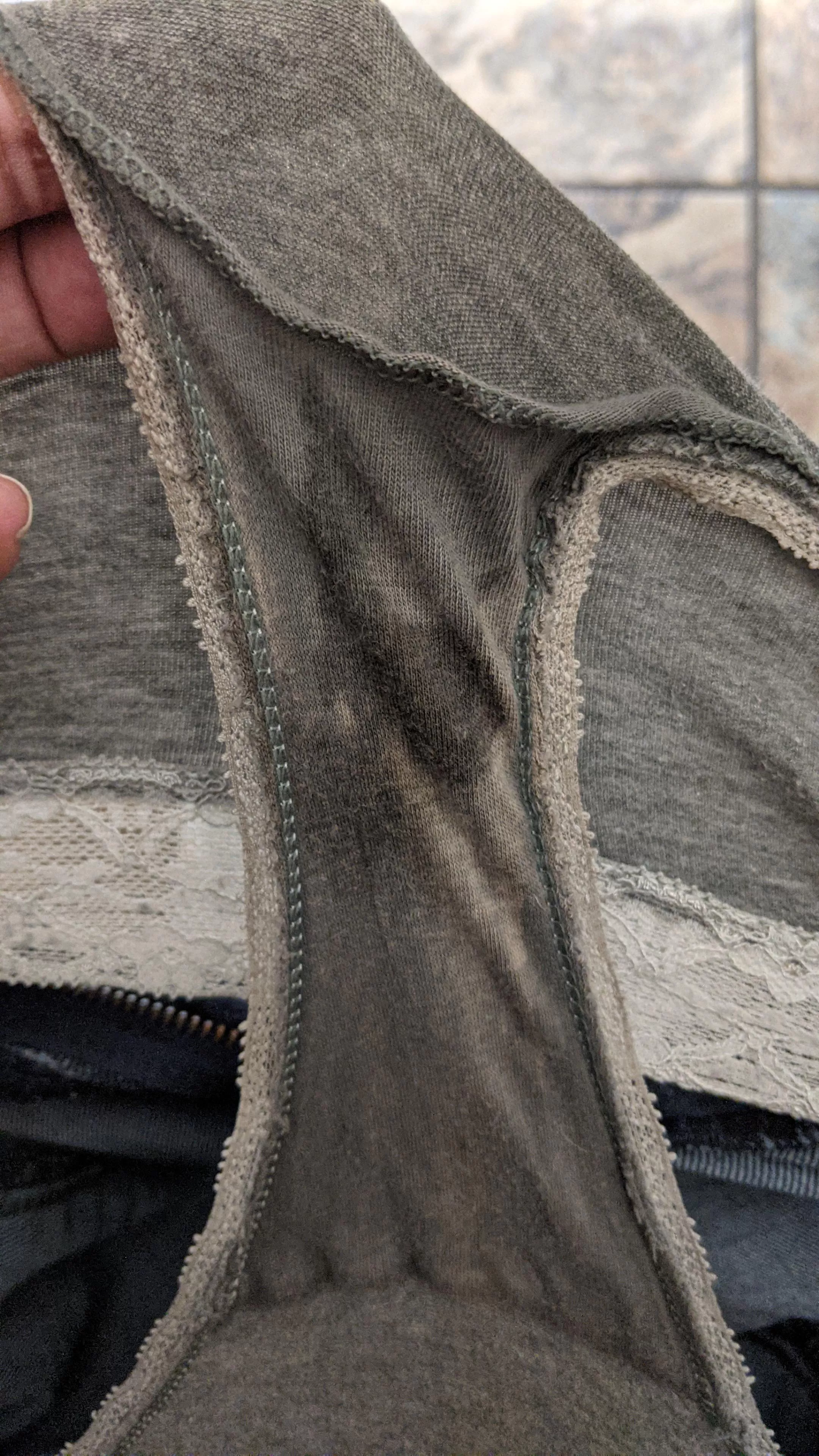 Midday work check 💦 posted by omg-shooz