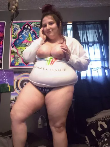 Midnight posting is fun lol by mochiidreamss