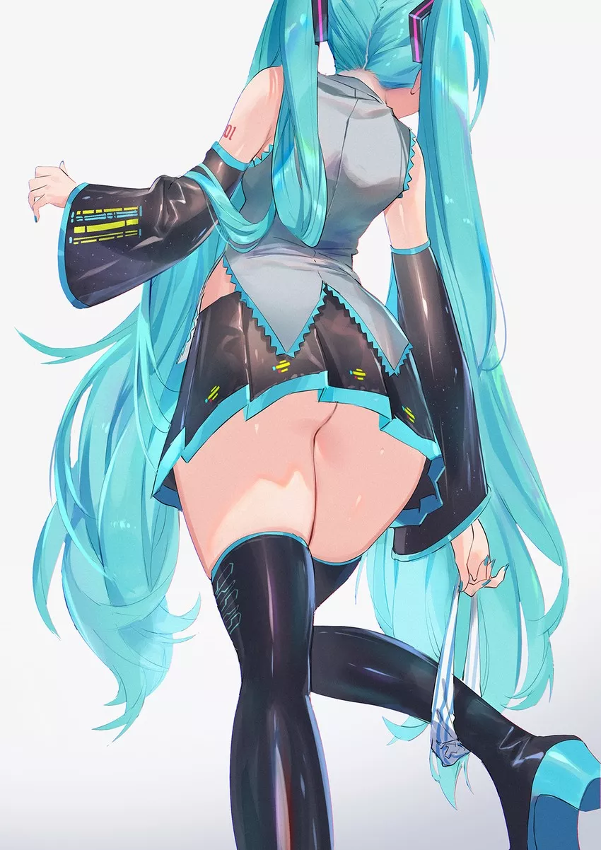Miku's impeccable thighs & ass posted by Henthigh_Senpai