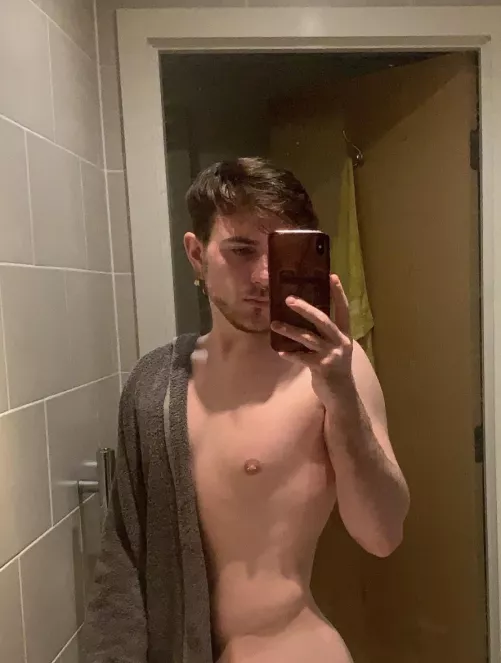 Mildly hungover 🙃 by RianD098