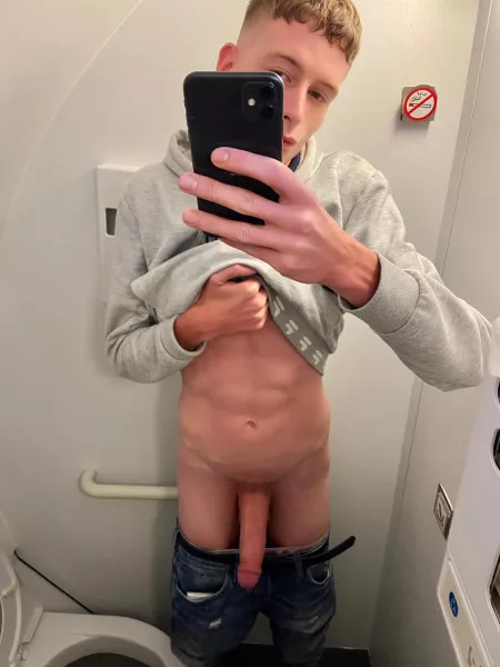 ✈️ Mile High vibes 😏 by Craig-Kennedy