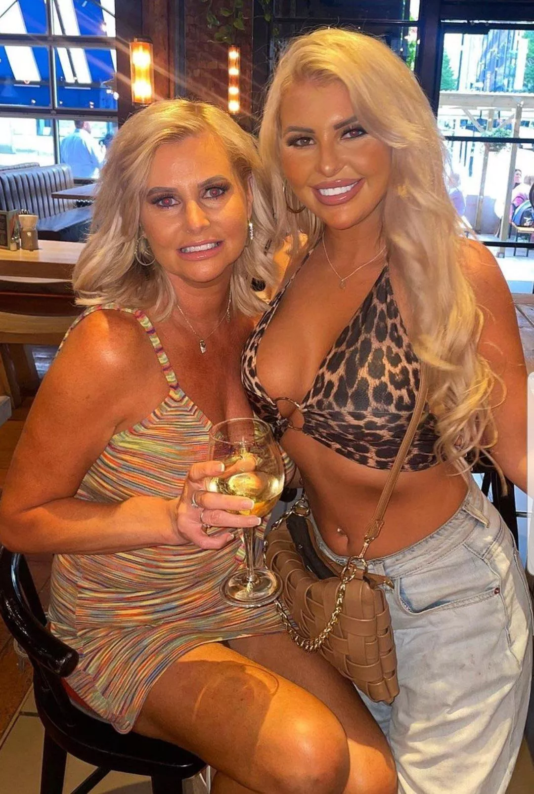 Milf and daughter 🥵 posted by YourThiccSlut