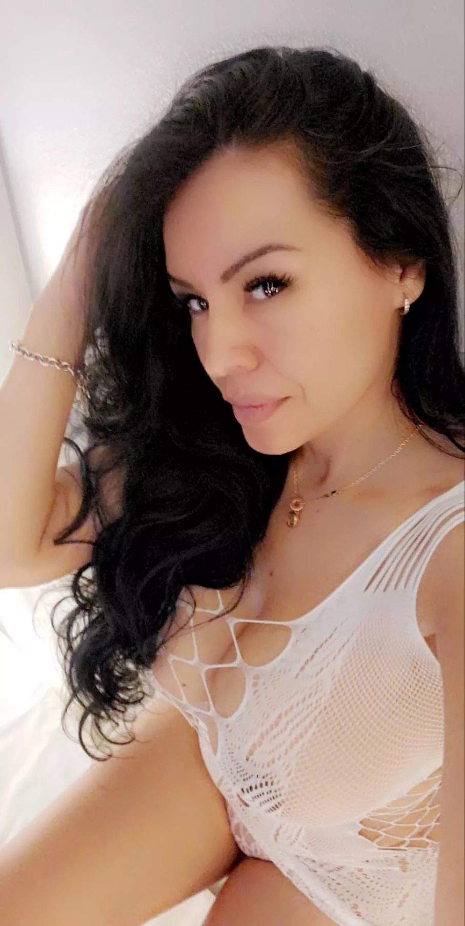 MILF Friday! 50% off NOW!😈 38 DDD Mommy Milkers!😈 🤍🤍🤍 Ask me about the Mommy Experience! Link below! posted by Dashs_Beauty