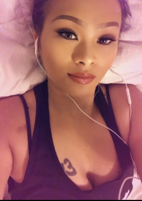 Milf I found by Creative-Ad-410