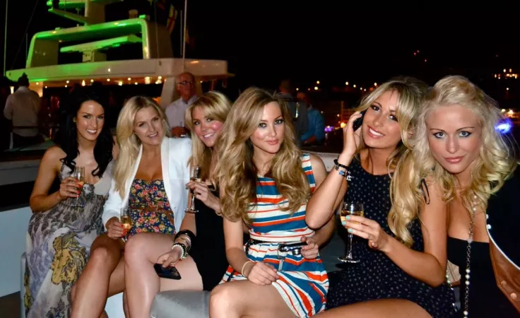 Milf party by AmazingTits8