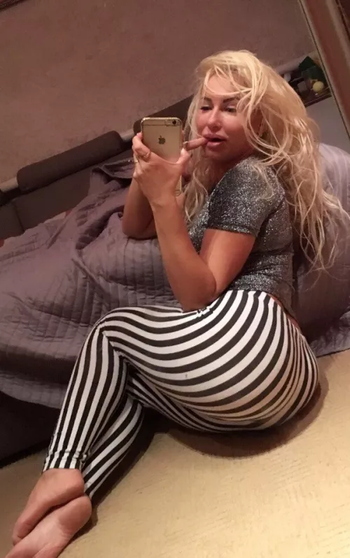 Milf wants to relax , tell me how to do it by MarinaMiLgg