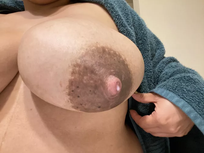 Milky Boobs by _MilkyBiziness