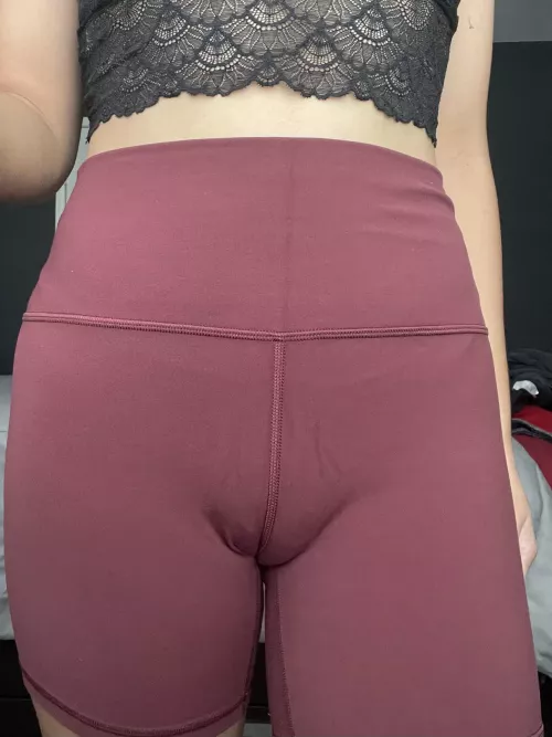 Mind if I do some squats on your face? by Lane-703