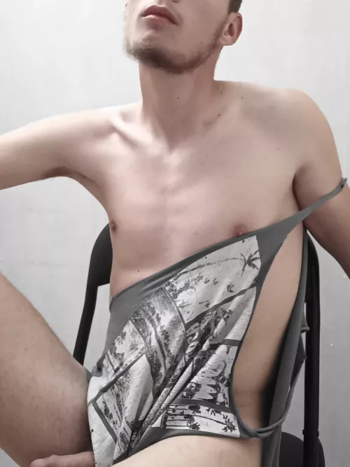 Minimalist clothes ♻️ by aboyartnuding