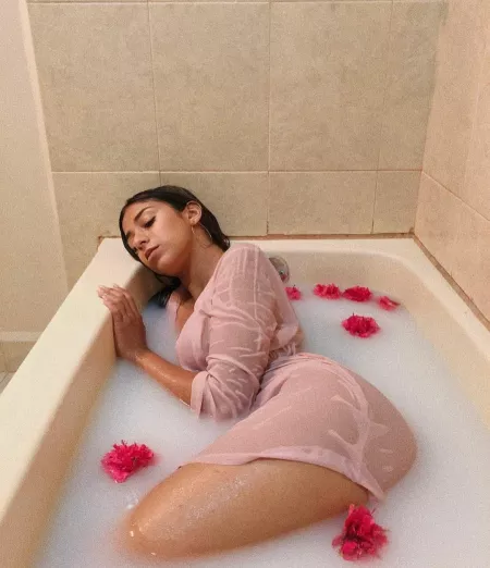 mireya ❤ by Top-Acanthisitta9653