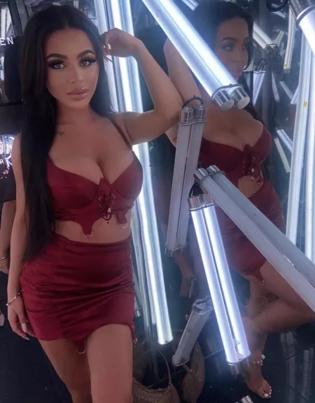 Mirror by round_plastic