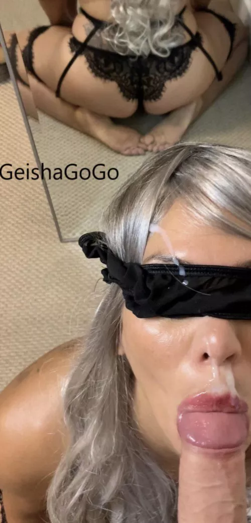 Mirror mirror :) by GeishaGoGo