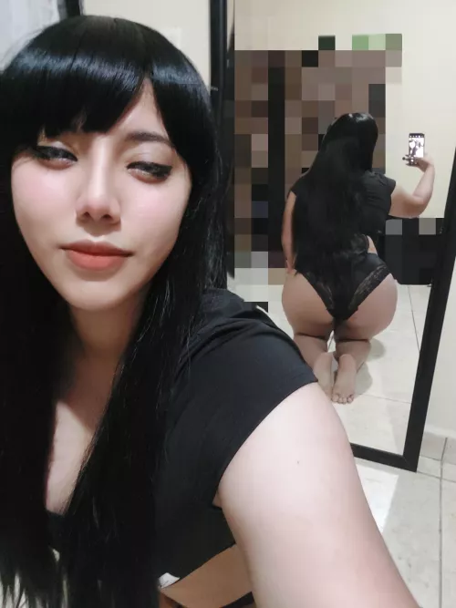 Mirror mirror.. 🧚🏽‍♀️🖤 by MariahMoon_19