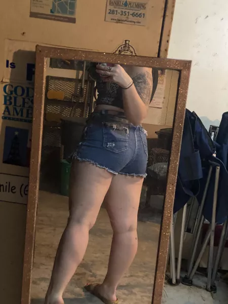 Mirror mirror by natbat420