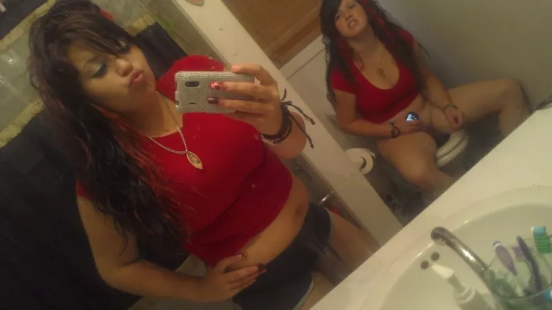 Mirror pic by SnooAvocados129