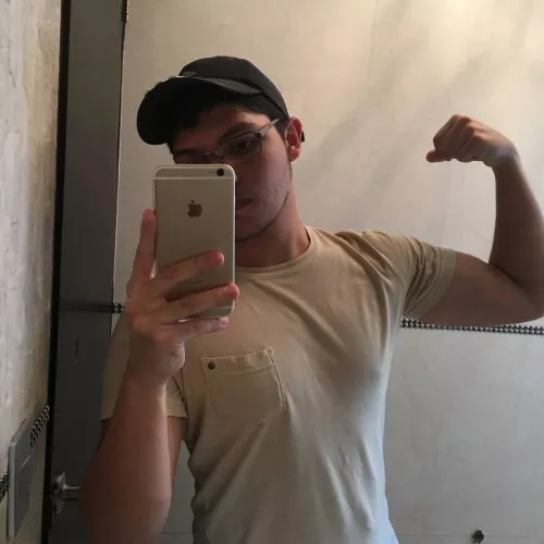 Mirror selfie! by VespertineQueen