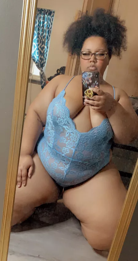 Mirror selfie time 🦋 by kayebayeof