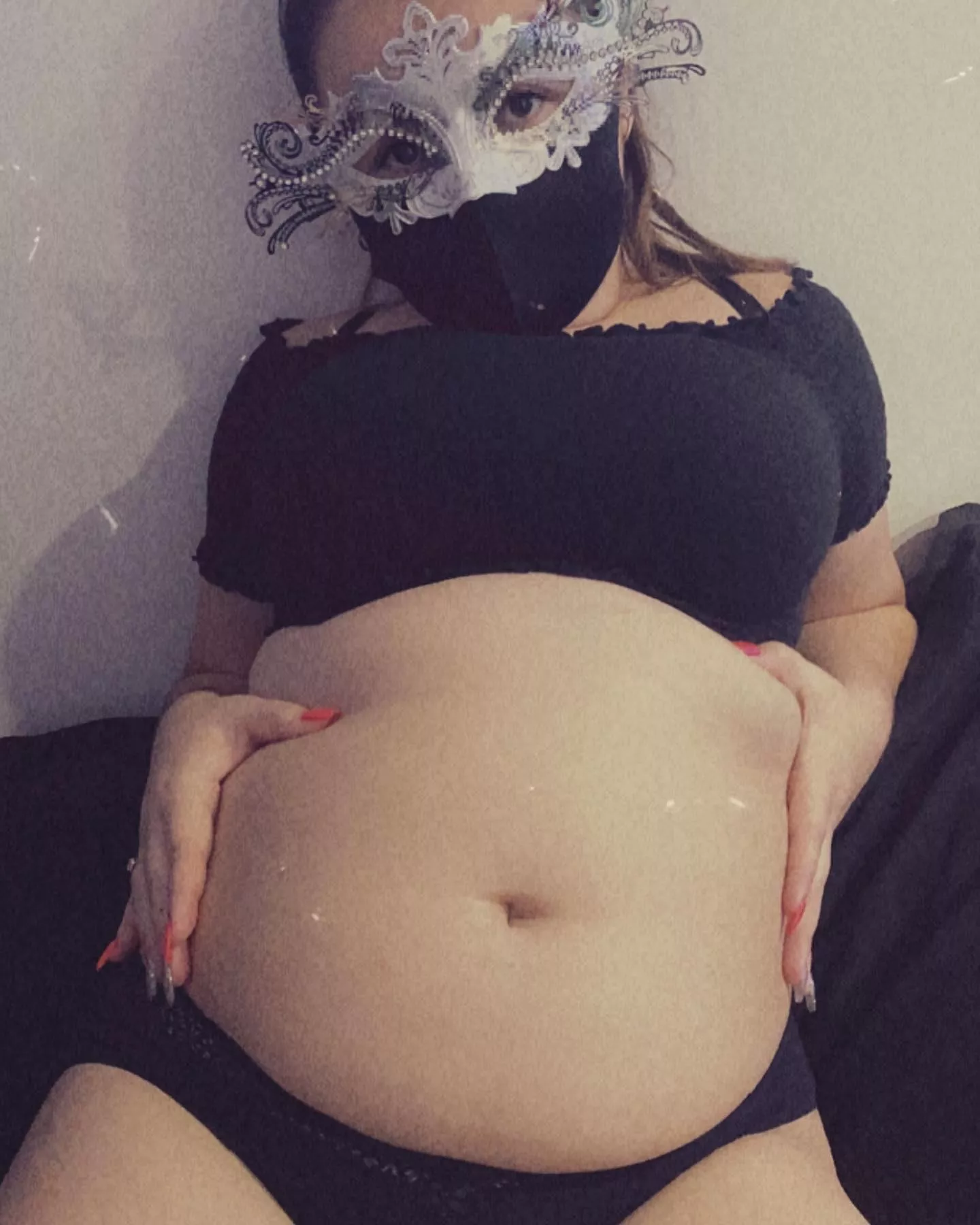 Miss me? 🖤🖤🖤 posted by mellybelly019