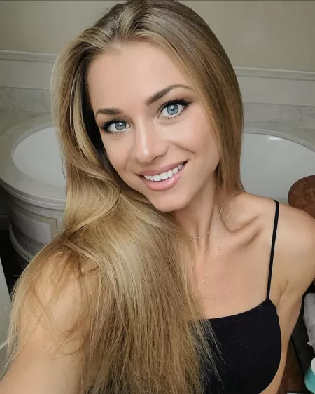 Miss Nikki Leigh by thegobbler89