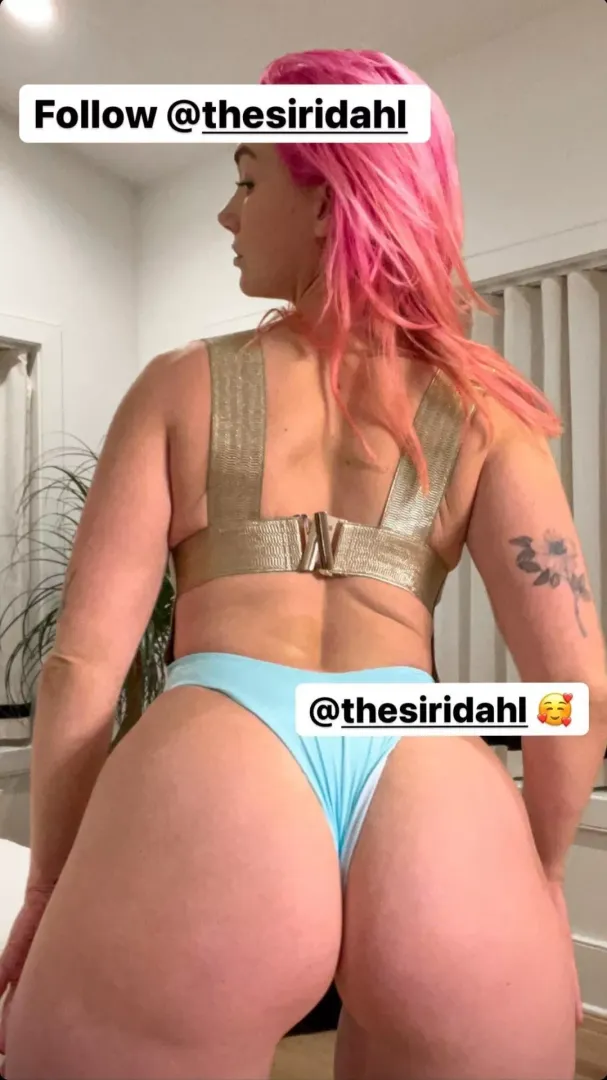 Miss Siri Dahl blessed the Insta feed posted by Gabe_Starkiller