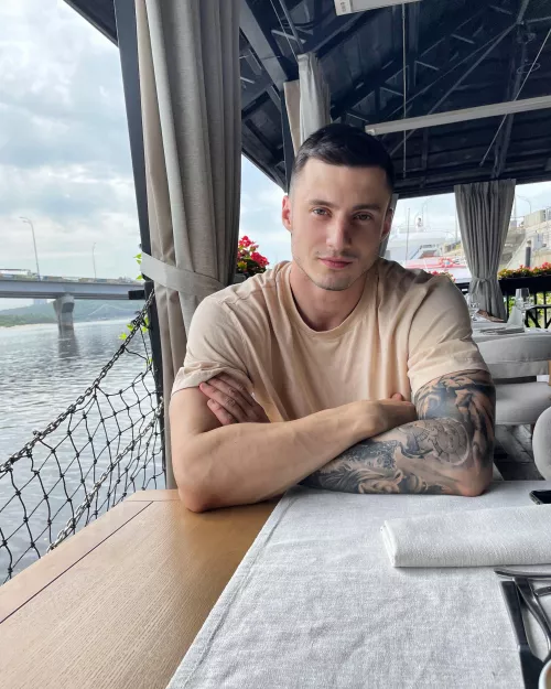 Miss sunny days ☀️ since now summer is only for 💰 lol by Max_barz