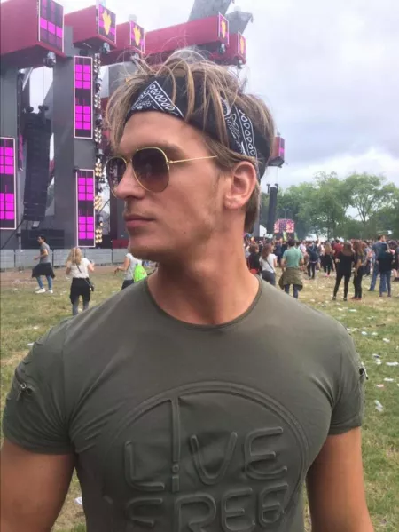 Missing the festival season 😴 Would you go to a party with me? by JasonMacky