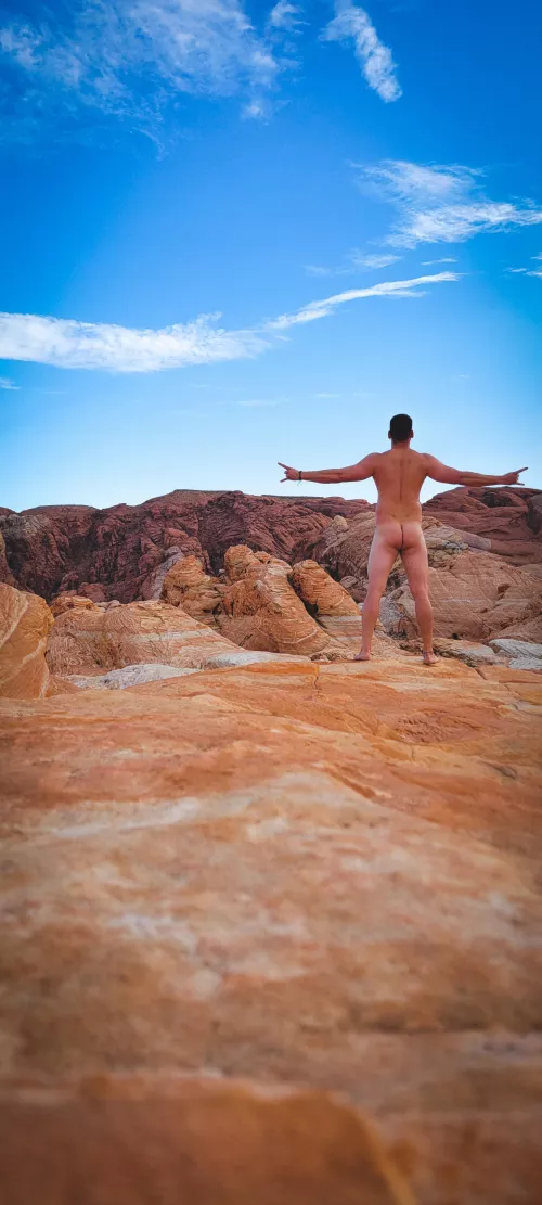 Missing the mountains... by Barefoot_Adventurer