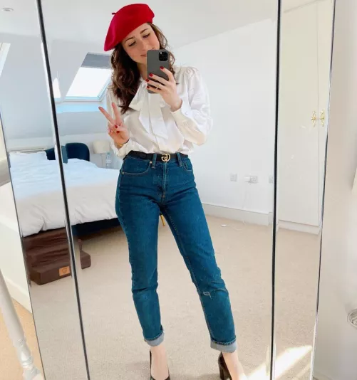 Mistress looking for a submissive to owned and explore more into this lifestyle.. Snapchat: mistressesthe21 by goddessesther241