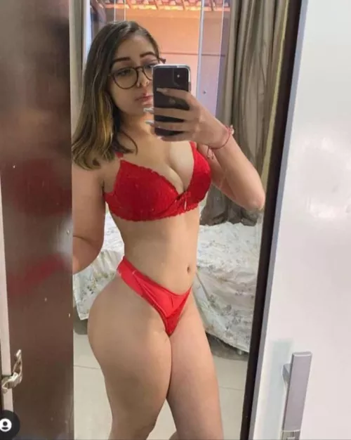 Mistress seek a loyal slave to explore kinks and have fetish wisely with kendrabecca by astolfodick33