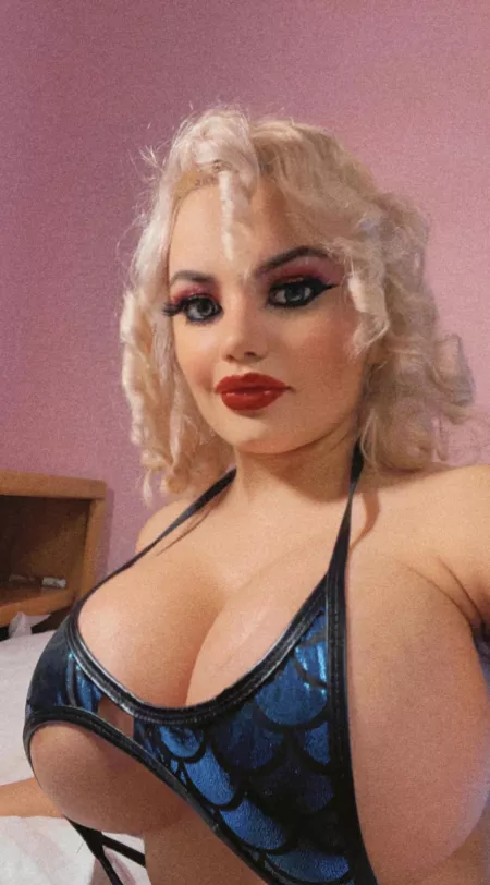 Mistressmarina by mistressmarina_