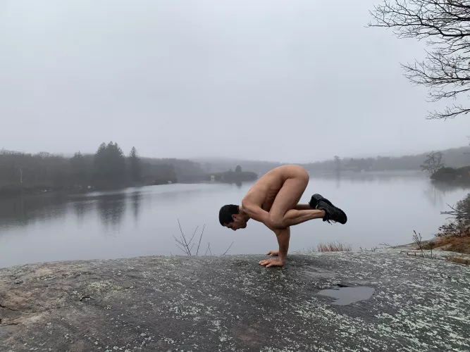 Misty foggy day hike and some naked yoga in this beautiful flat rock with the lake in the background by Pleasant-Finance6490