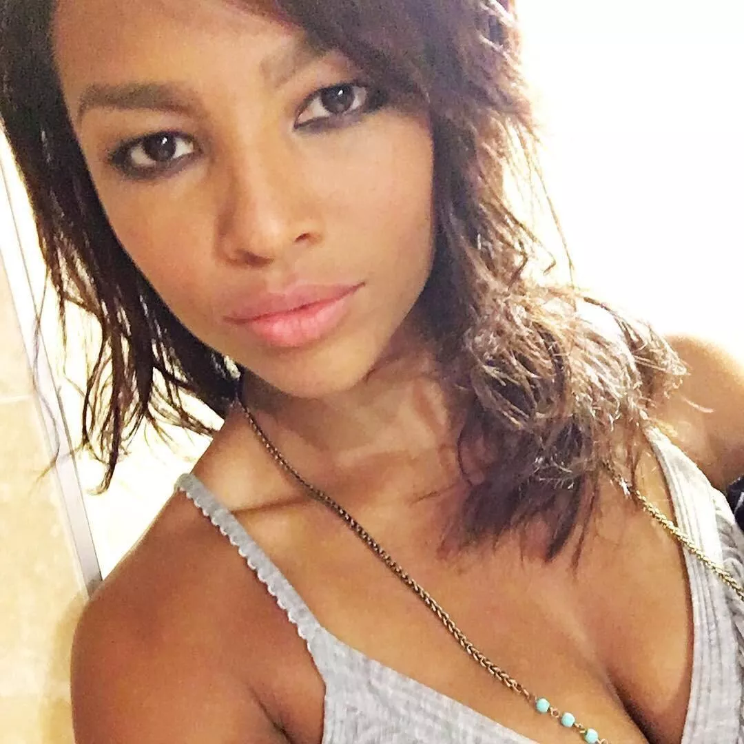 MMA newbie Jamie Colleen posted by patience-yago