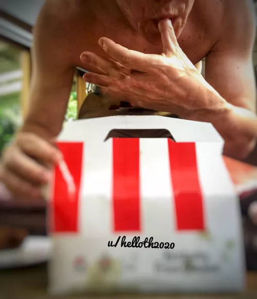 Mmmm.....Can't wait to lick my finger's after I've enjoyed you too by helloth2020