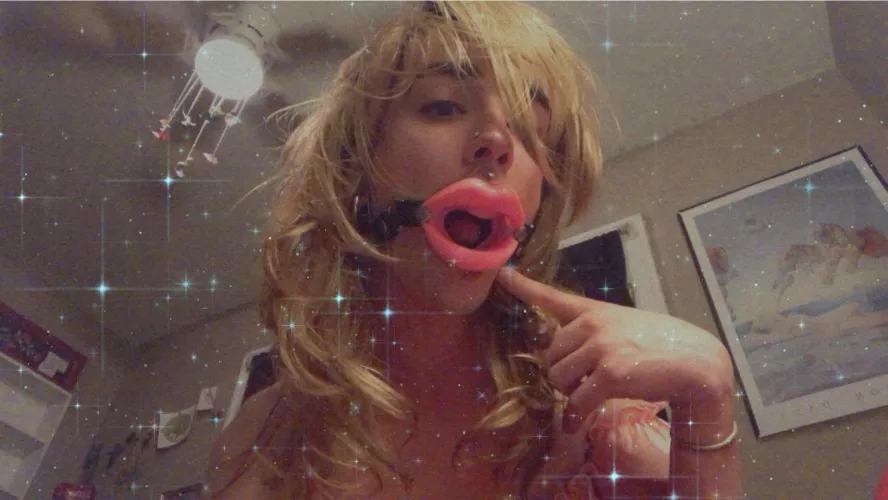 Mmmmppphhh by Femmedoll