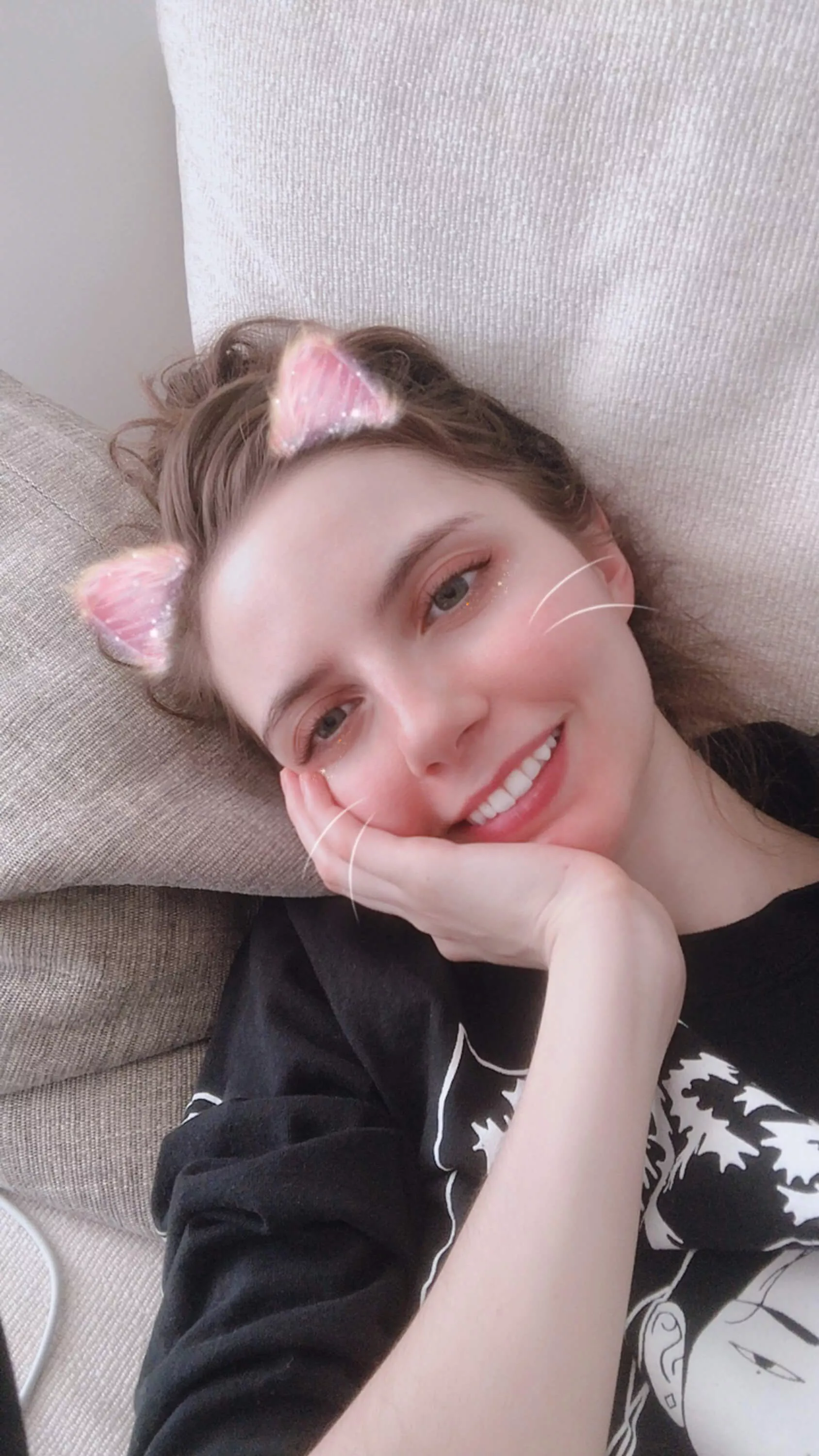 Mo w posted by liararoux