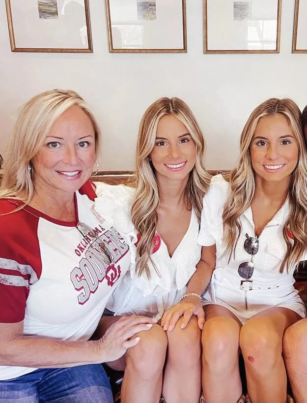 Mom and twins FMK posted by yangyangxxx